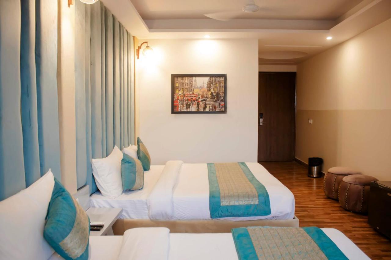 Hotel Airport City Delhi International Airport New Delhi Exterior photo